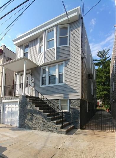 1302 7th St, North Bergen, NJ 07047
