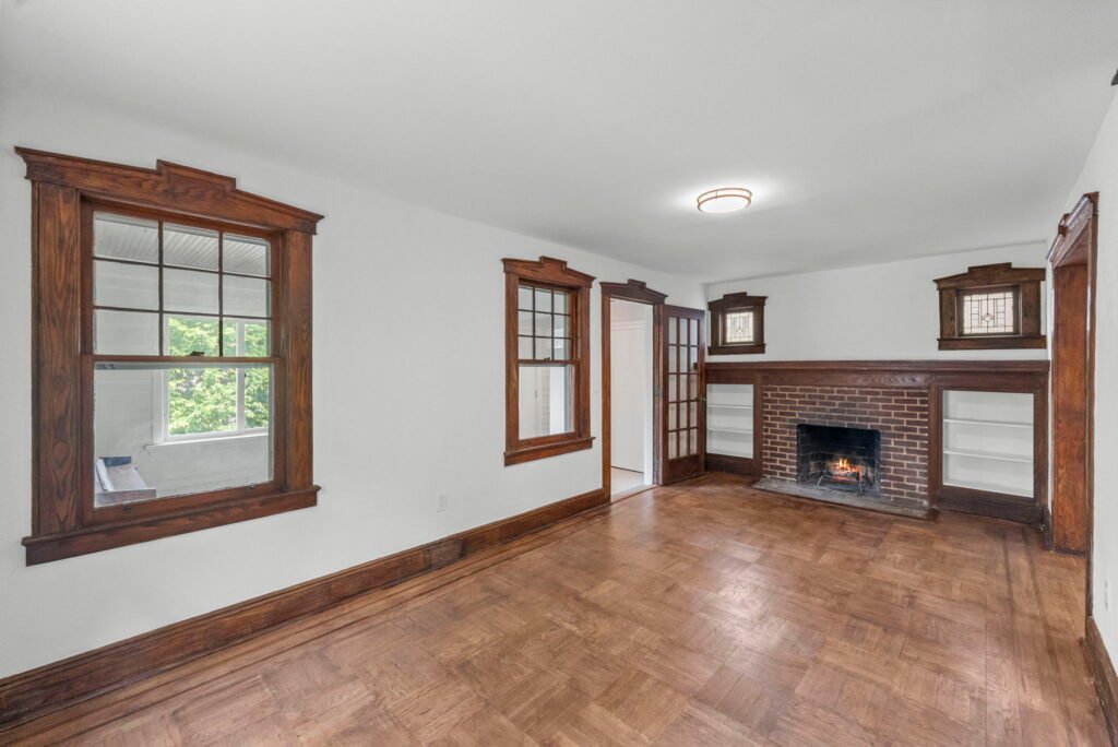 27 8th St, Ridgefield Park, NJ 07660