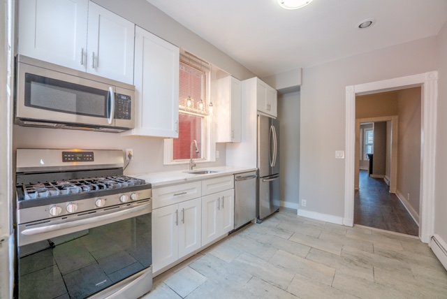 75 Poplar St, Jersey City, NJ 07307