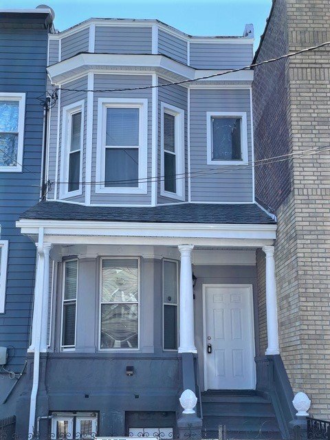 75 Poplar St, Jersey City, NJ 07307